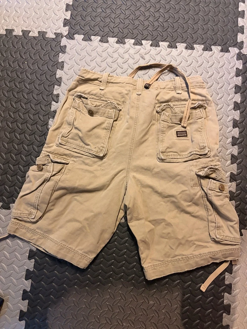 EUC Abercrombie & Fitch Tan Cargo Shorts with Utility Pockets